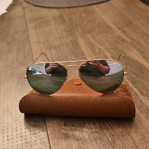 Ray Ban Gold Aviator Sunglasses